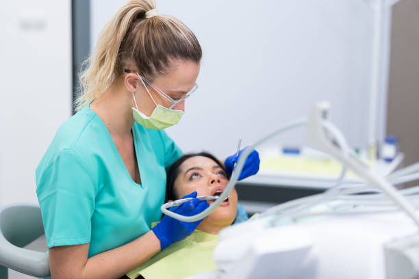Best Cracked Tooth Emergency Dentist  in Braddock, VA